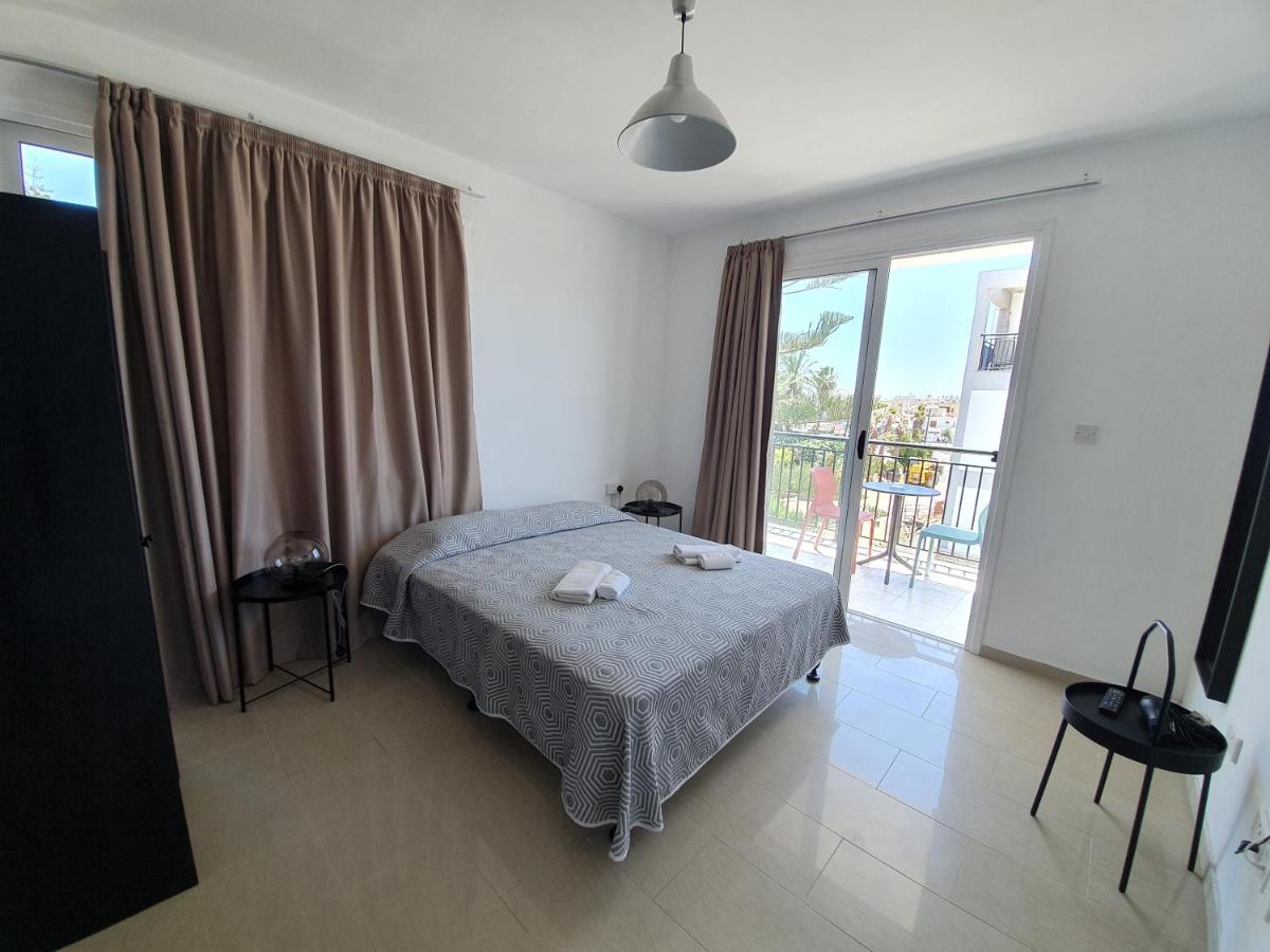 Valentinos Apartments Paphos Luaran gambar
