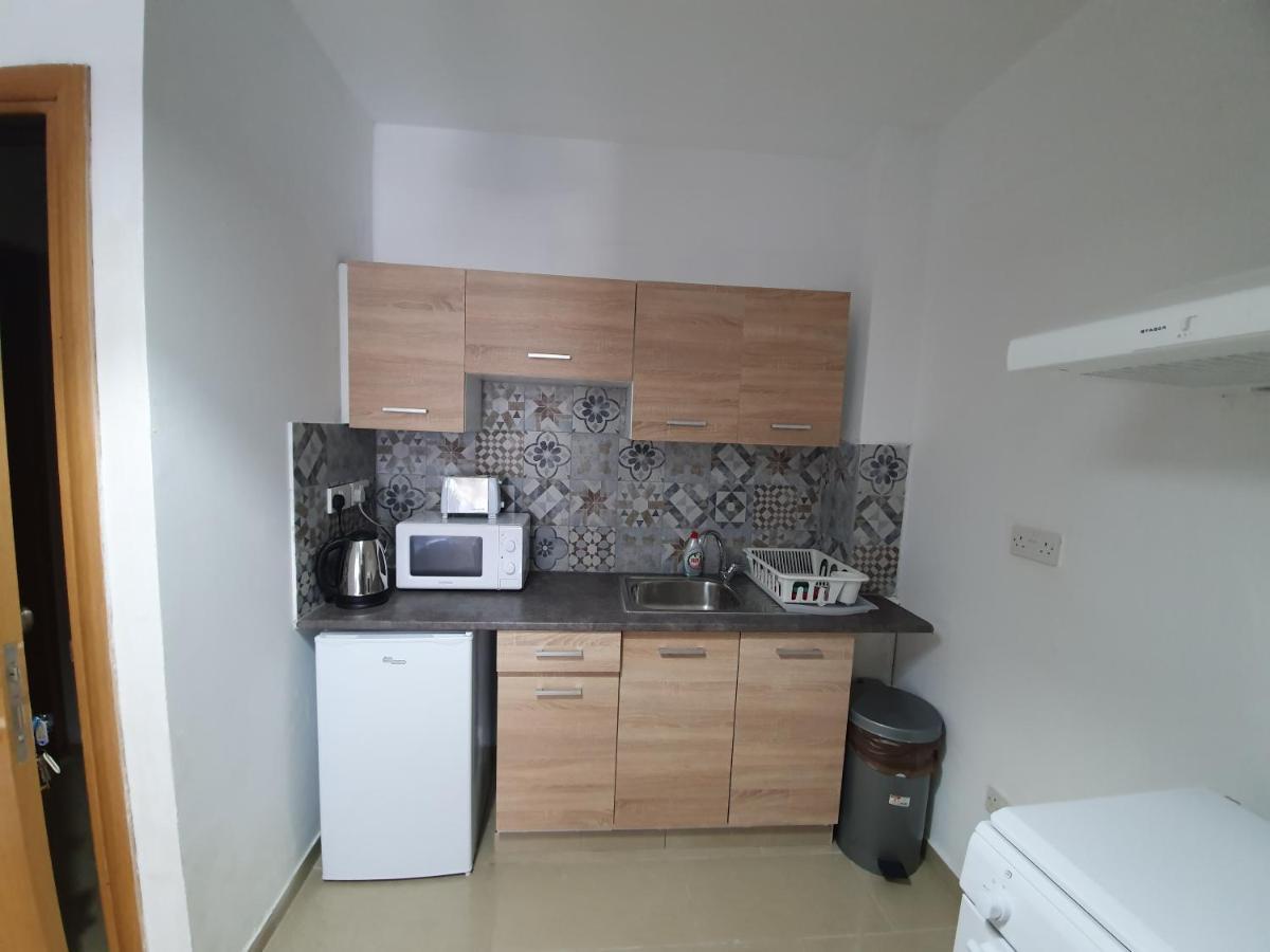 Valentinos Apartments Paphos Luaran gambar