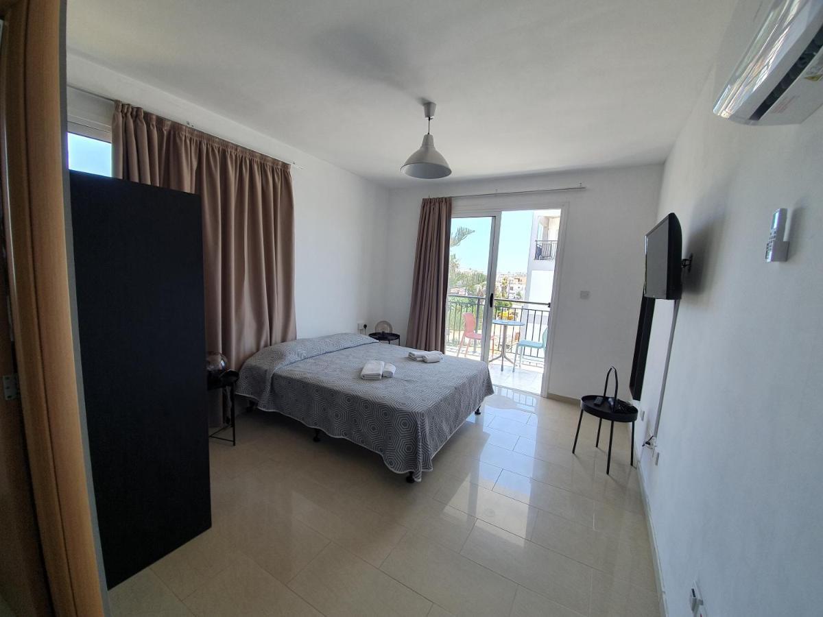 Valentinos Apartments Paphos Luaran gambar