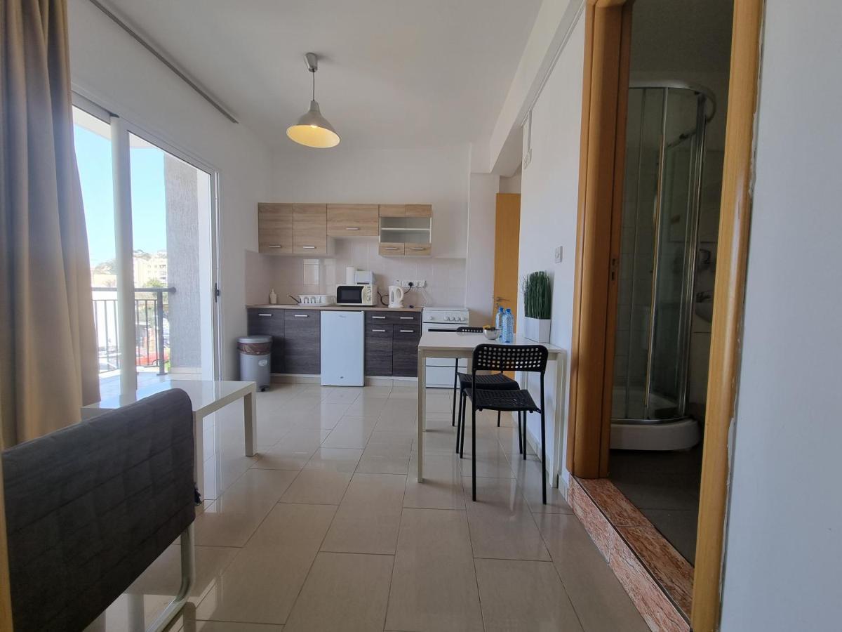 Valentinos Apartments Paphos Luaran gambar
