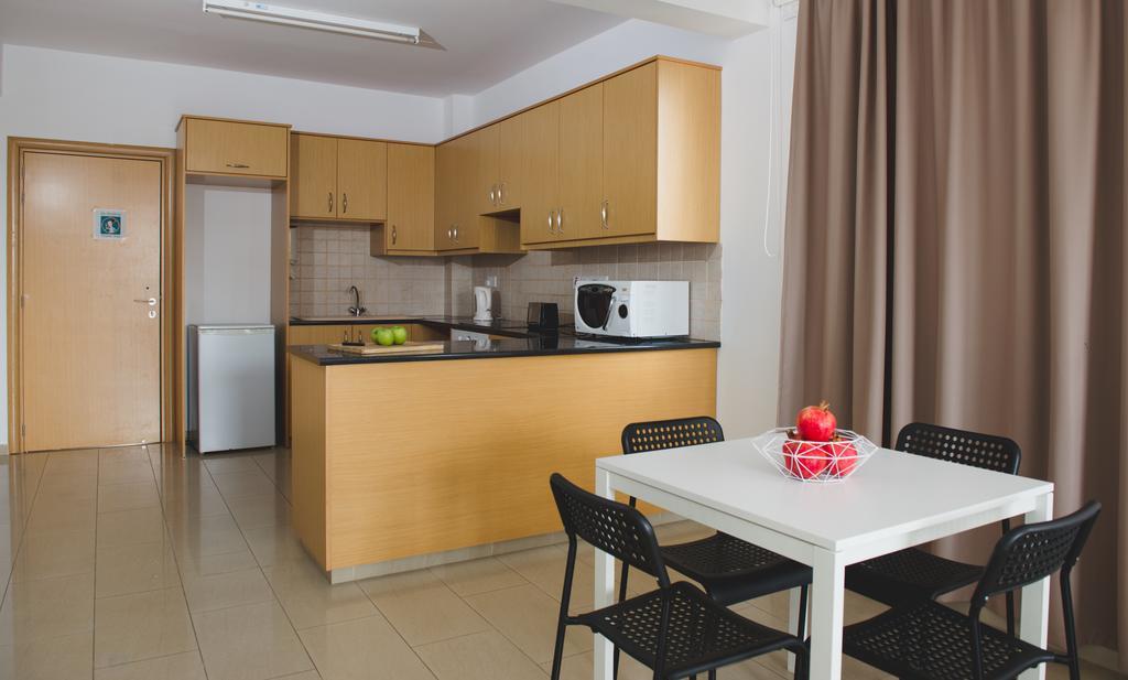 Valentinos Apartments Paphos Luaran gambar
