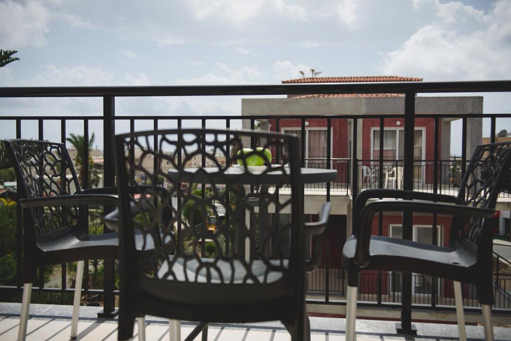 Valentinos Apartments Paphos Luaran gambar