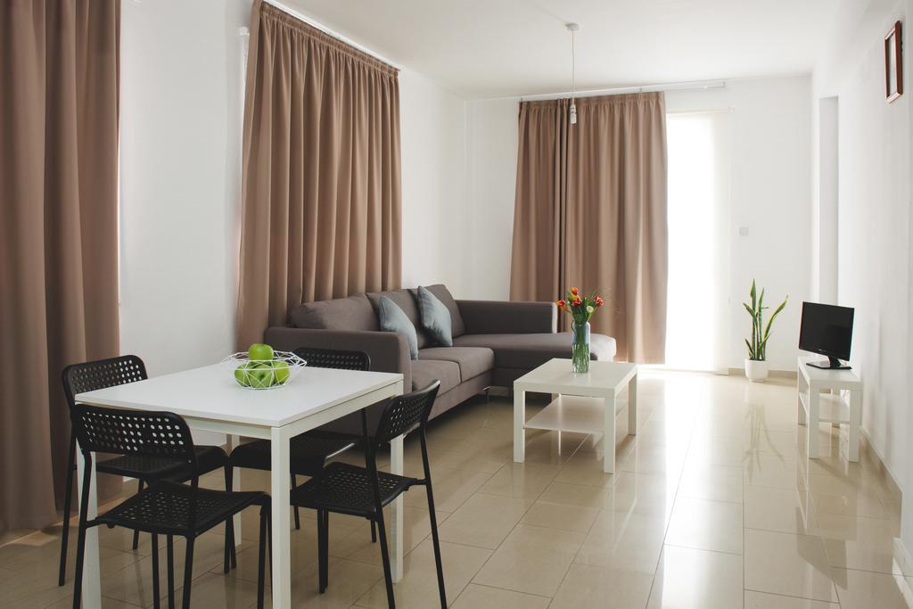 Valentinos Apartments Paphos Luaran gambar