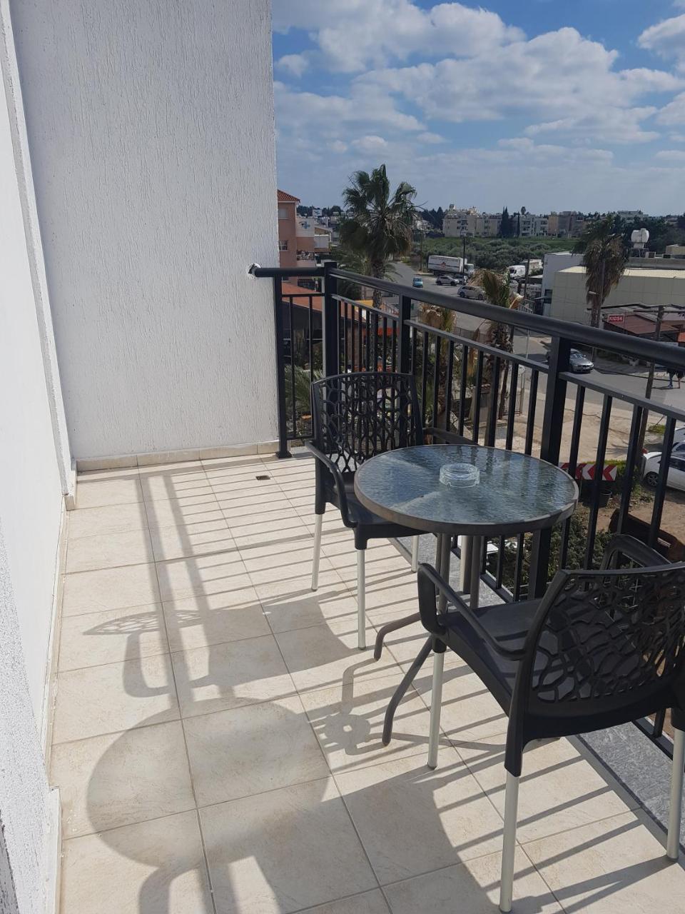 Valentinos Apartments Paphos Luaran gambar