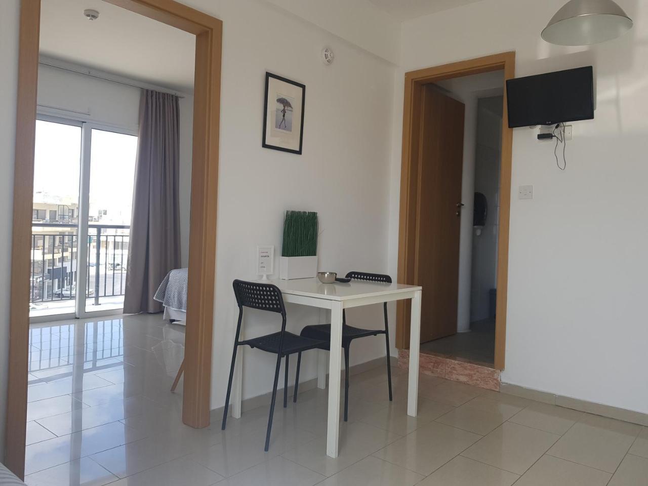 Valentinos Apartments Paphos Luaran gambar